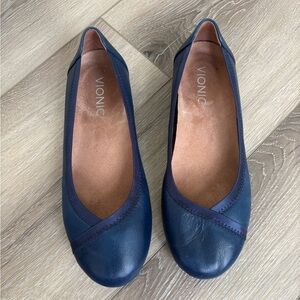 Vionic Blue Caroll Women's Flats Size 6.5